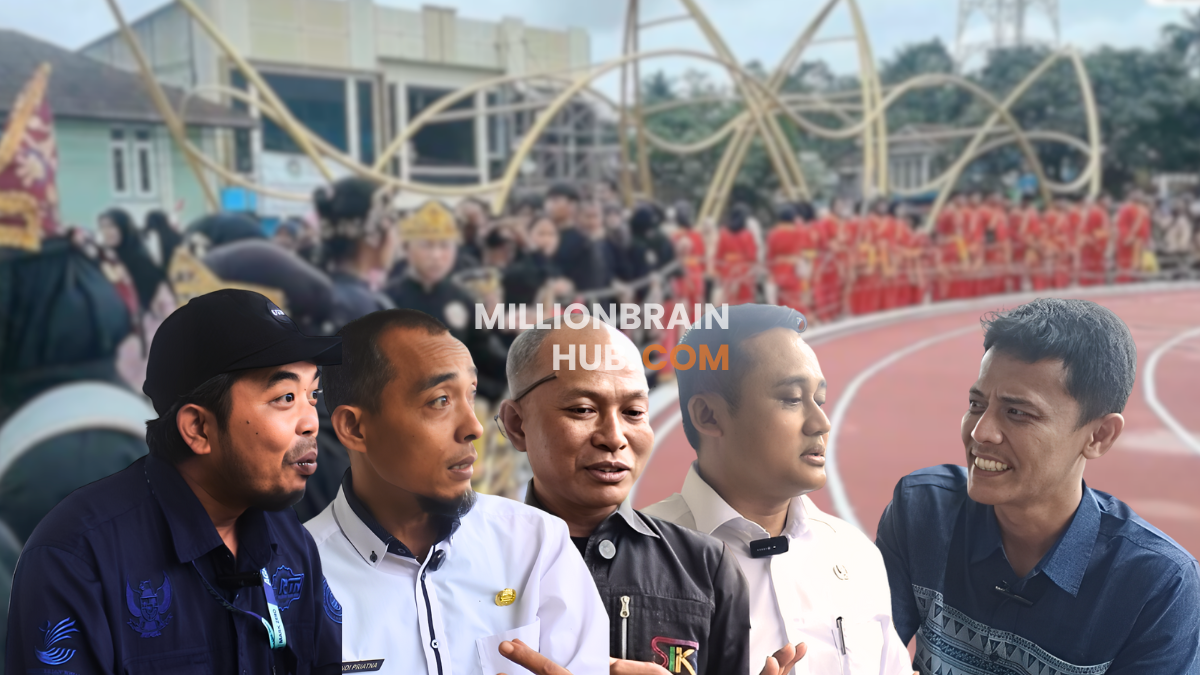 Ali ( Driver Ambulance Tajam), Pendi Supriatna (Kepala UPTD Dukcapil Wil Jampang Tengah), Dadi (Kepala Puskesos Desa) dan Chaerul Ichwan (Camat Jampang Tengah)
