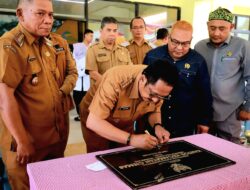 Bersama Bupati, Ketua dan Wakil Komisi 1 DPRD Kabupaten Sukabumi Resmikan Kantor Baru Kecamatan Ciemas