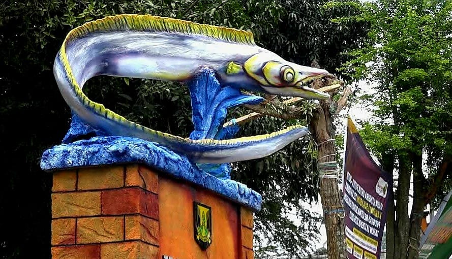 Tugu Ikan Layur di Kelurahan Palabuhanratu. |Foto: dok Pemkab Sukabumi