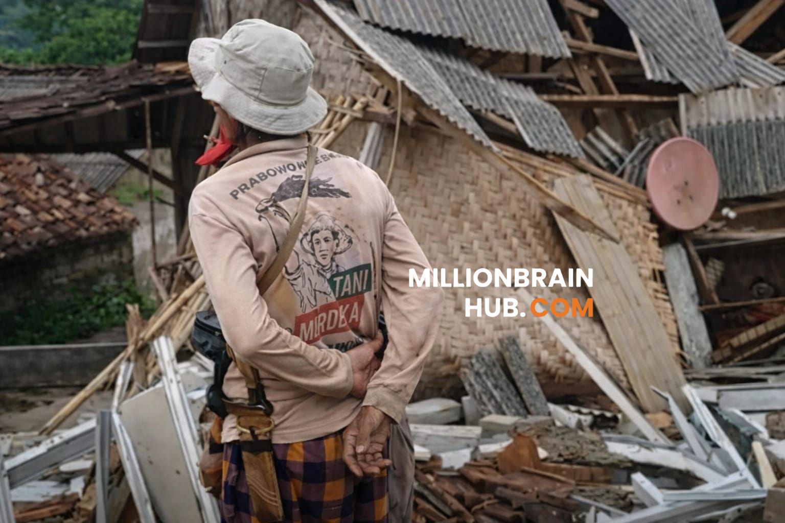 Suasana bencana pergerakan tanah yang melanda wilayah Kecamatan Bantargadung. |Foto: Istimewa