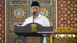 Wakil Bupati Sukabumi, H. Andreas, SE, saat sambutan muhibah Ramadan di Masjid Besar Al Jalil, Kecamatan Surade, Selasa (10/3/2026). |Foto: dokpim