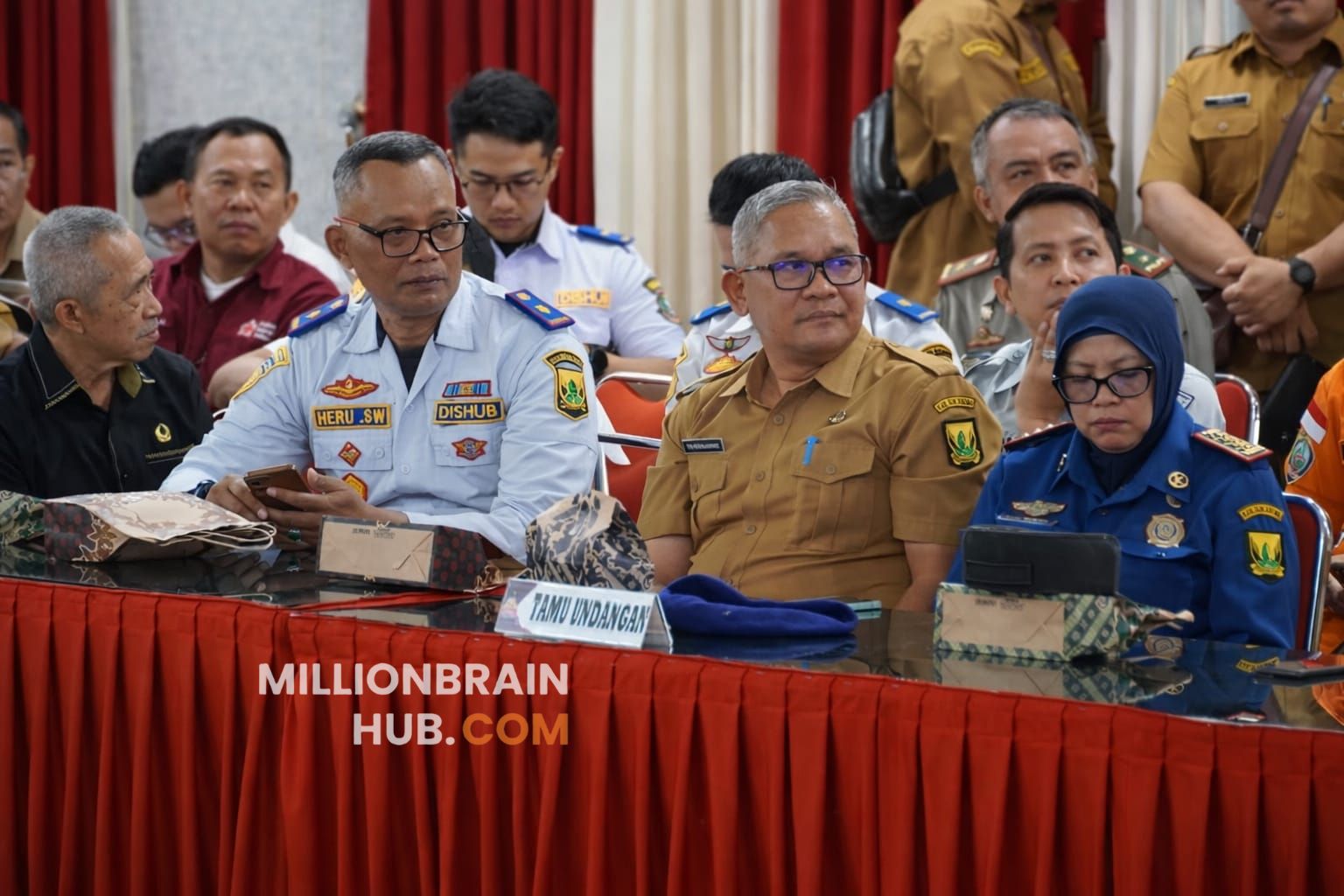 Suasana rakor lintas sektoral operasi Ketupat Lodaya 2026 di Aula Rekonfu, Polres Sukabumi Kota, Senin (9/3/2026). |Foto: dokpim