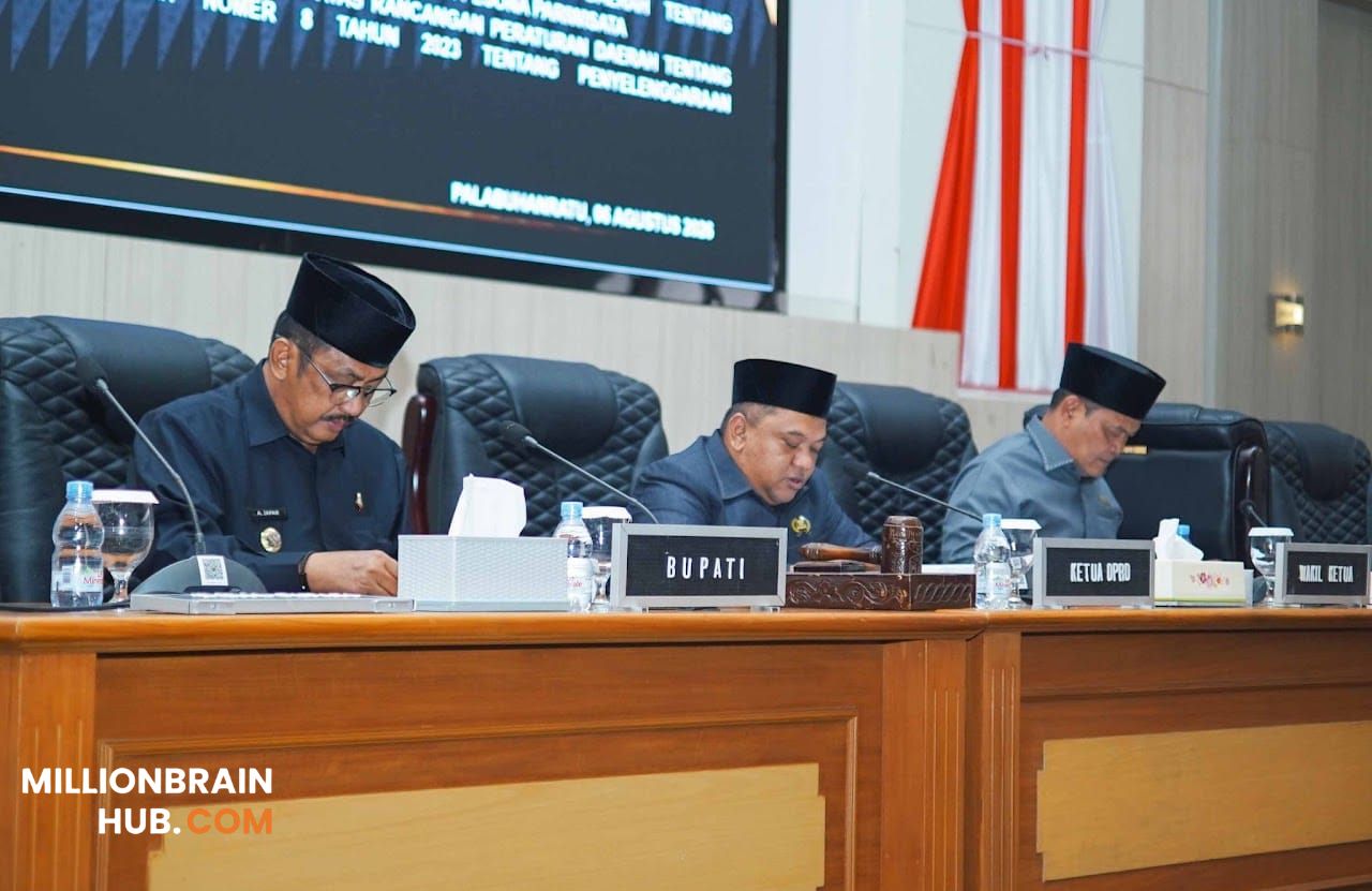Bupati Sukabumi H. Asep Japar di Rapat Paripurna DPRD Kabupaten Sukabumi, Kamis (6/8/2026). |Foto: Humprot