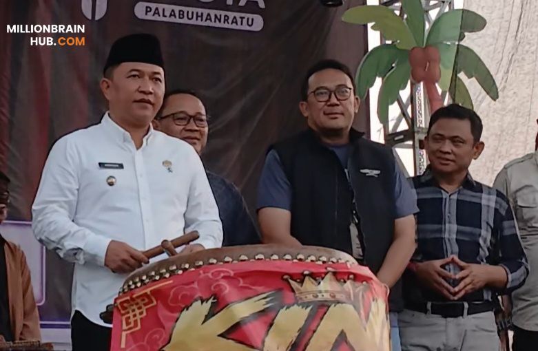 Pembukaan Palabuhanratu Festival (Plara Fest) menjadi salah satu agenda penting dalam rangkaian Hari Jadi Kabupaten Sukabumi ke-156. |Foto: Ade