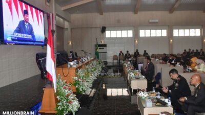 Pidato Kenegaraan Presiden Prabowo disaksikan langsung Bupati Sukabumi H. Asep Japar dan Ketua DPRD Kabupaten Sukabumi Budi Azhar Mutawali melalui Rapat Paripurna DPRD Kabupaten Sukabumi, Jumat (14/8/2026). |Foto: dok
