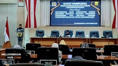 Suasana rapat paripurna DPRD Kabupaten Sukabumi. |Foto: Ade