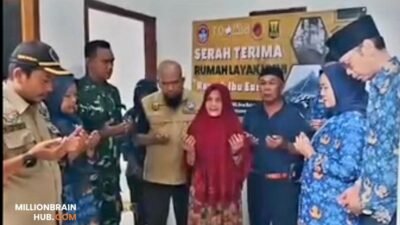 Kolaborasi Lintas Pihak, Eunur Terima Kunci Rumah Layak Huni di Cidahu